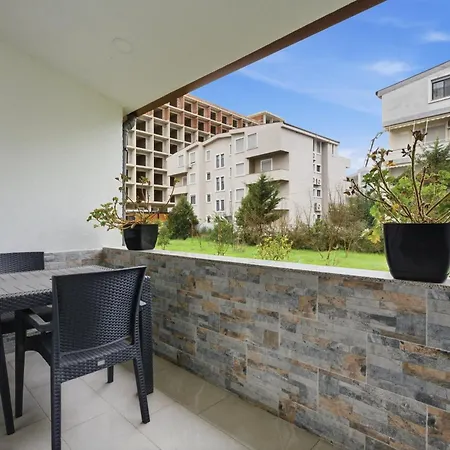 Enles Garden - *